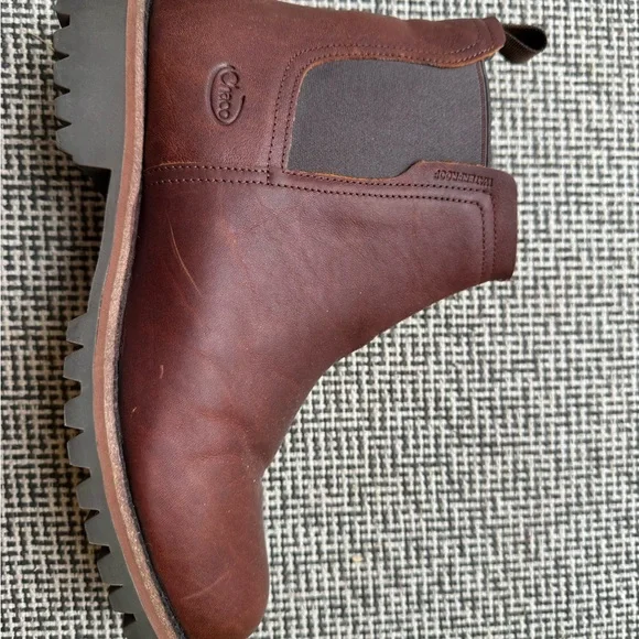 Chaco Women’s Chelsea Leather Boots - Picture 2 of 4